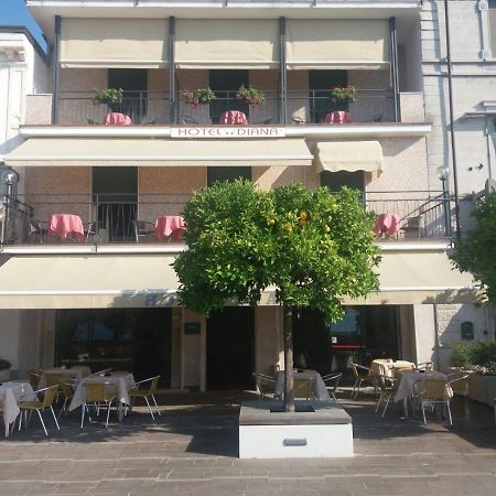 Hotel Diana Gardone Riviera Exterior foto